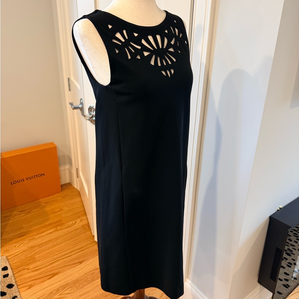 Etro Black Sleeveless Laser-Cut Yoke Shift Dress - Picture 11 of 13